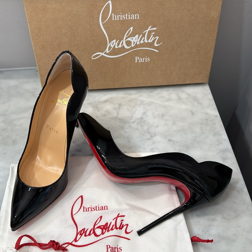 Christian Louboutin "Hot Chick" pump